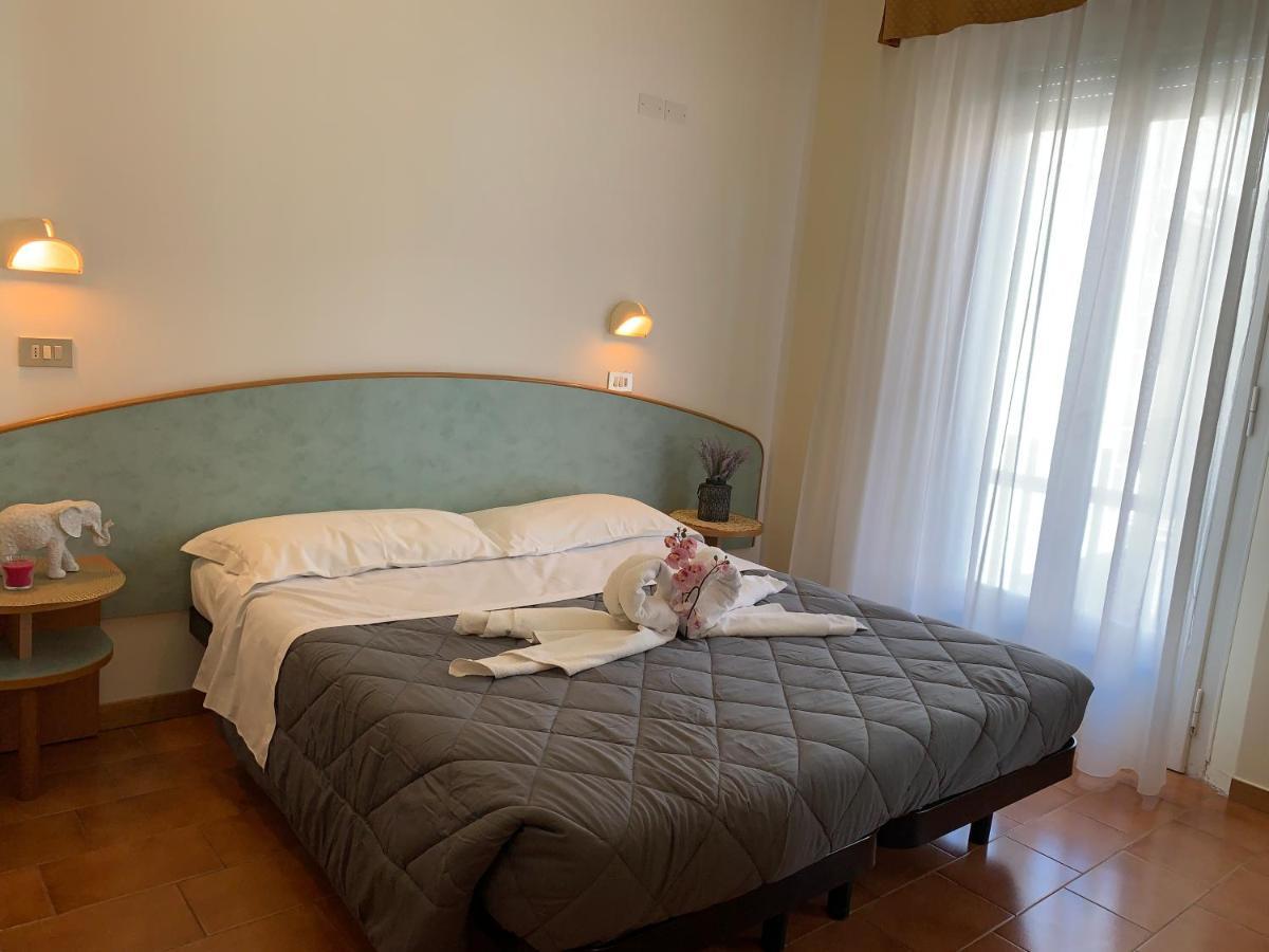 Hotel Palma Benessere Rimini Exterior foto