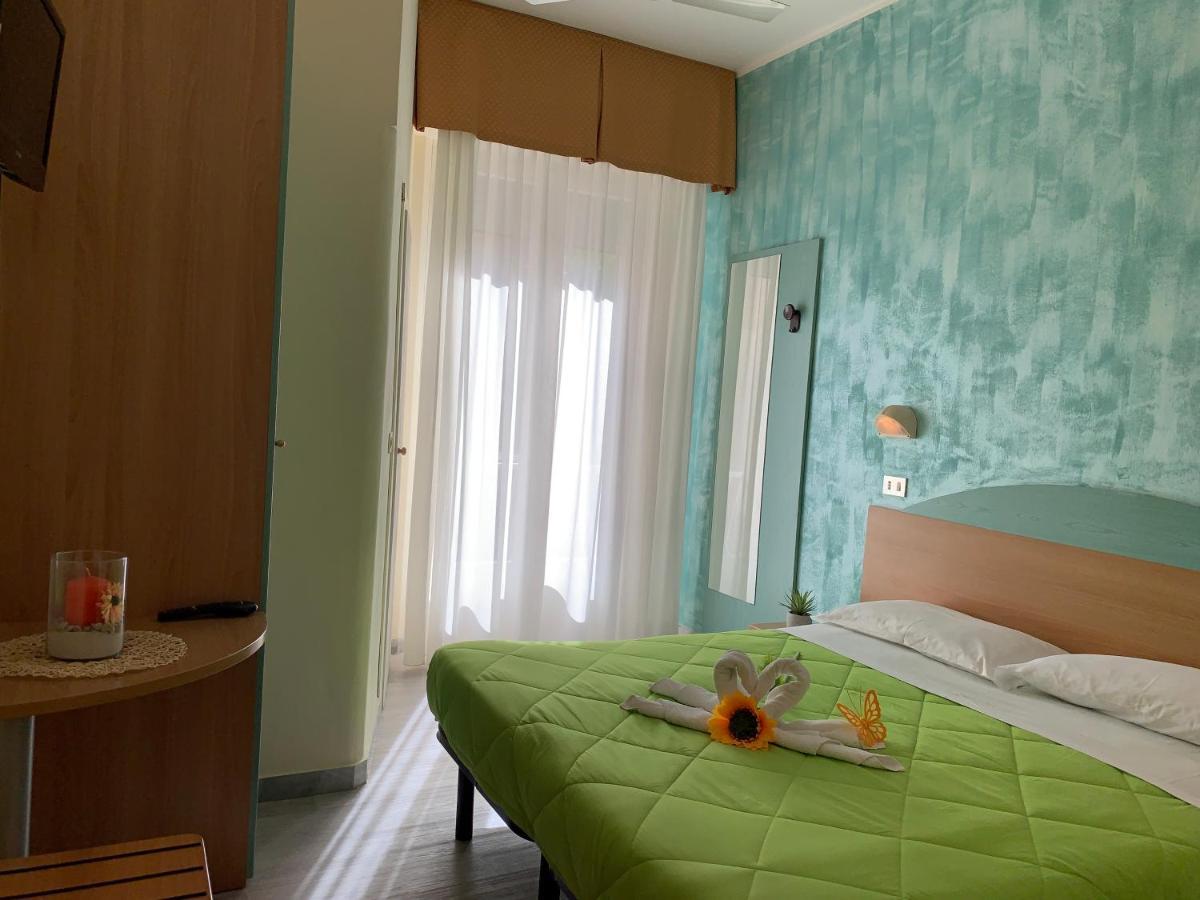 Hotel Palma Benessere Rimini Exterior foto