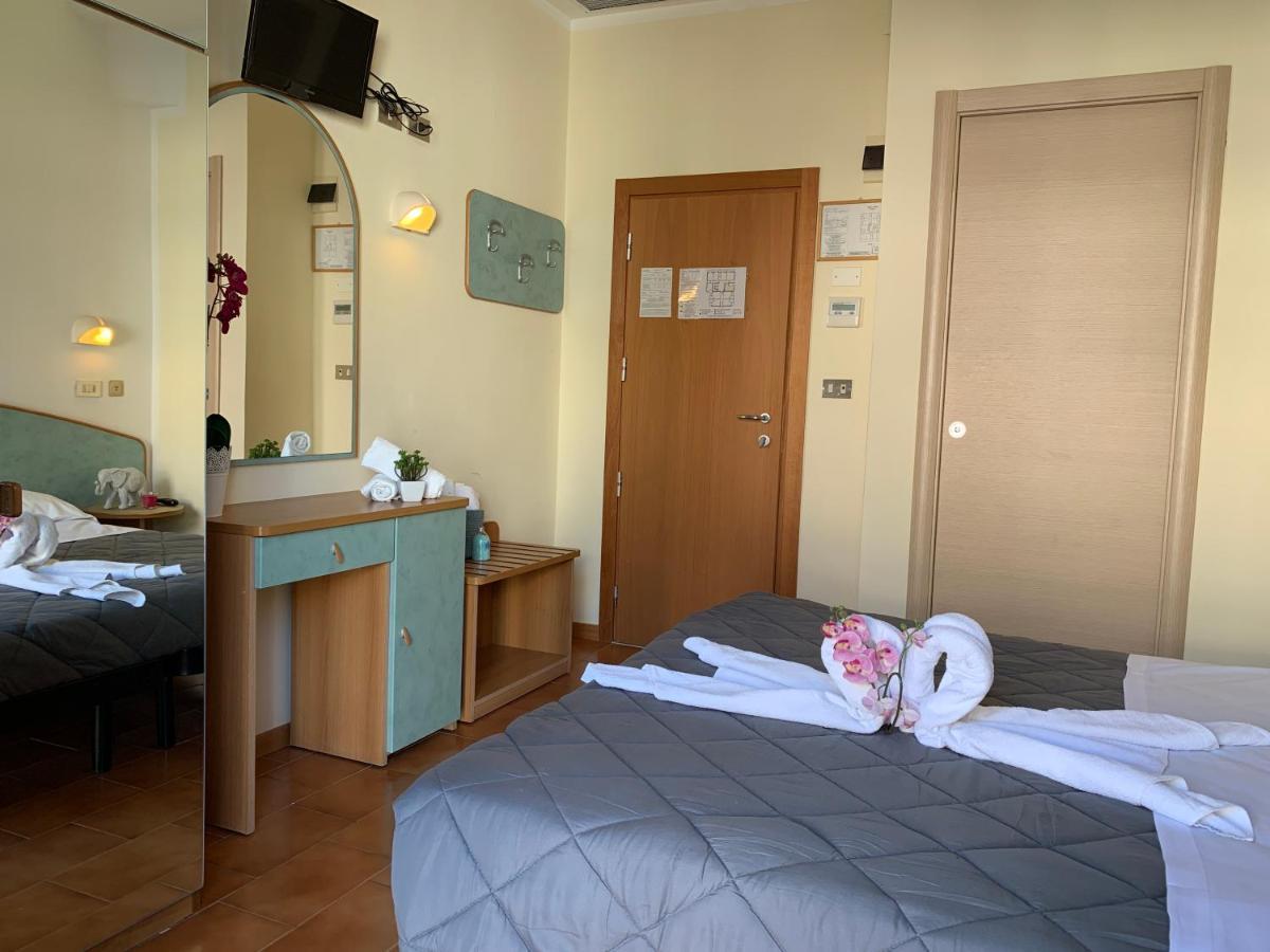 Hotel Palma Benessere Rimini Exterior foto